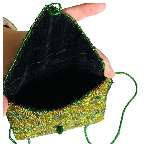 Vintage Art Deco Style Glass Beaded Shoulder Handbag w/ Circular Motif - Picture 5 of 14